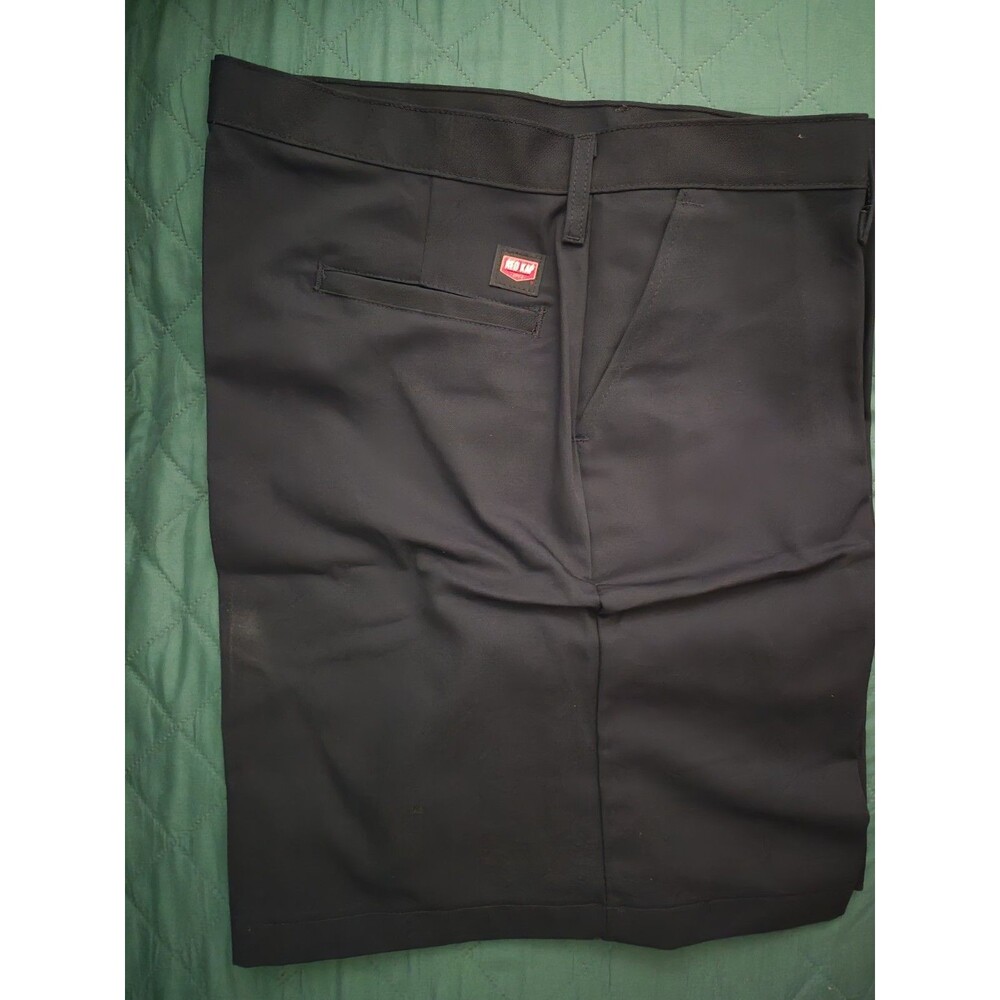 The Dark Blue, Red Kap Work shorts feature a classic crease-resistant...